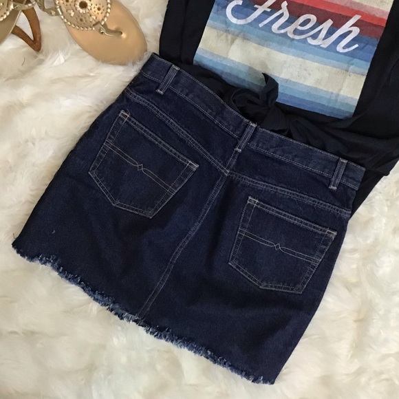 Hydraulic Jeans Denim Distressed Hemline S… - Picture 4 of 8